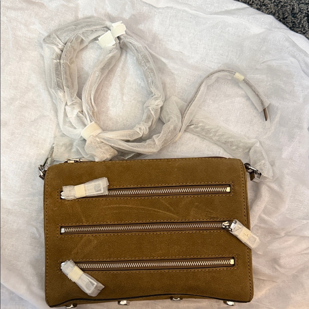 Rebecca Minkoff Mini 5 Zip Crossbody - NWT
WHISKEY